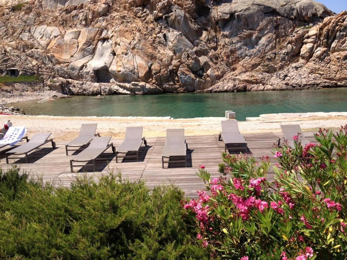 Residence Cala Francese - Case sul mare La Maddalena  Exterior foto