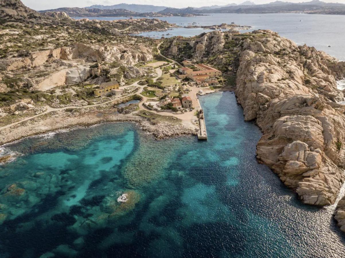 Residence Cala Francese - Case sul mare La Maddalena  Exterior foto