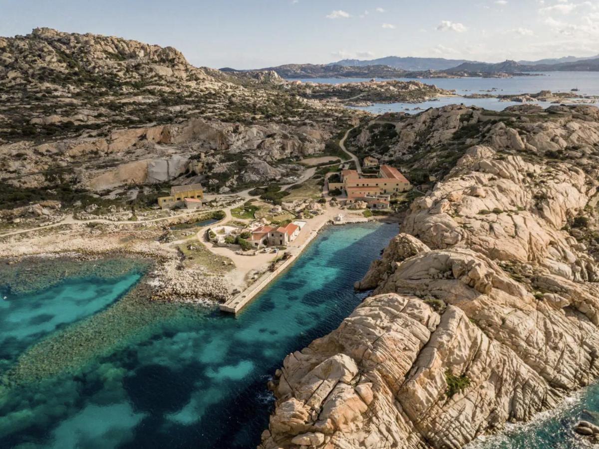Residence Cala Francese - Case sul mare La Maddalena  Exterior foto