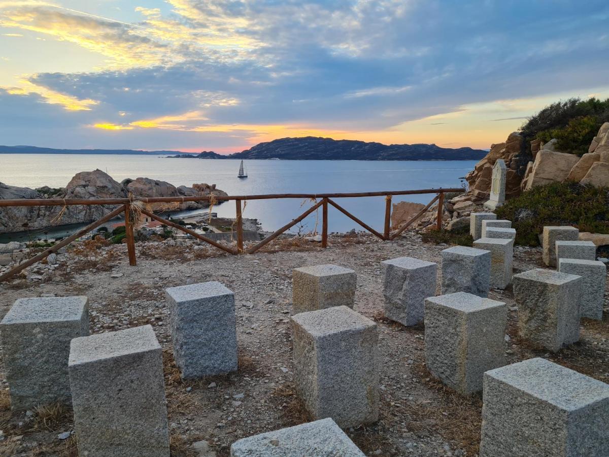 Residence Cala Francese - Case sul mare La Maddalena  Exterior foto
