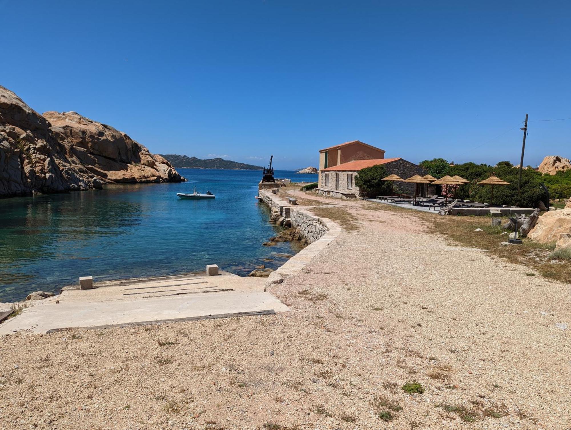 Residence Cala Francese - Case sul mare La Maddalena  Exterior foto
