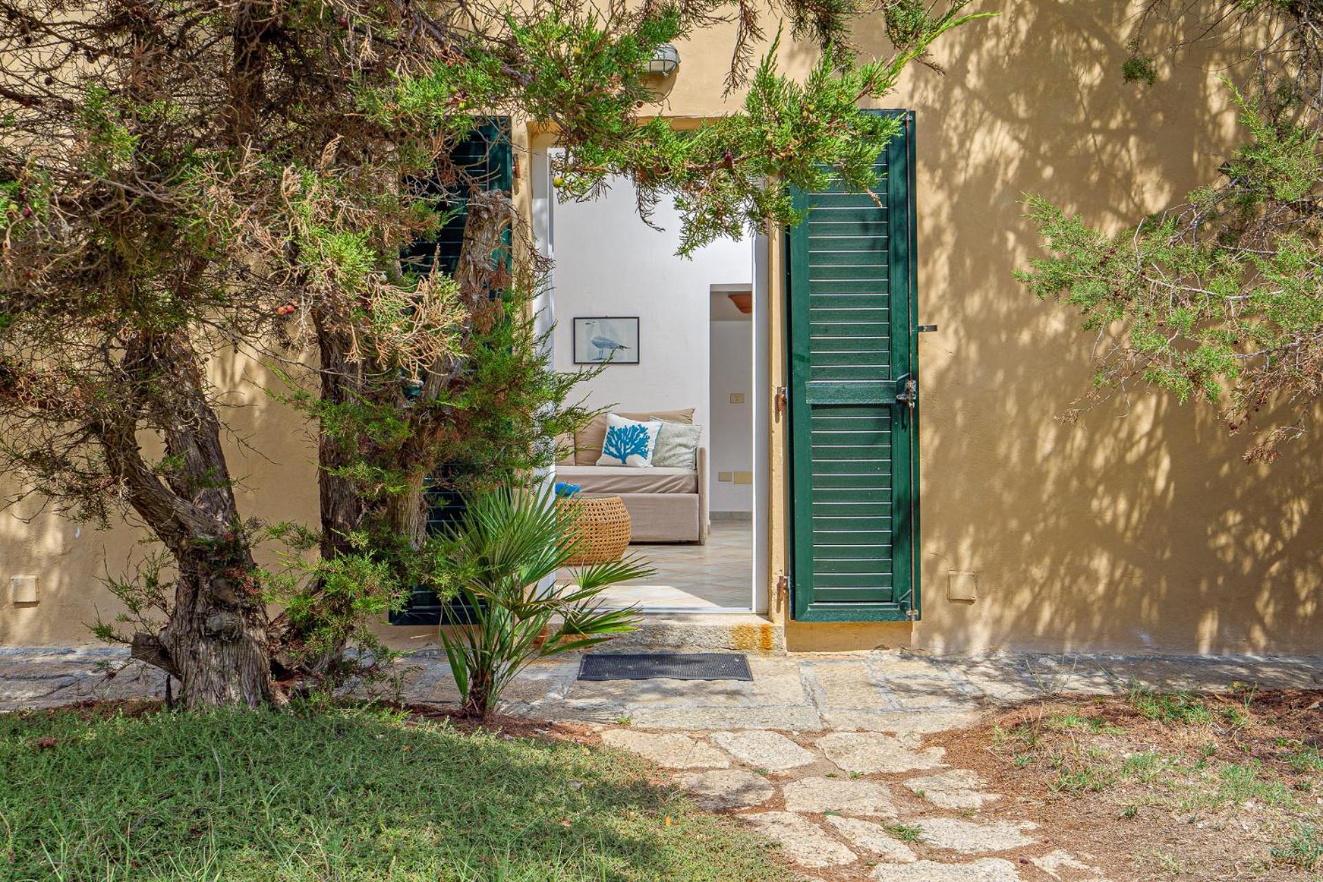 Residence Cala Francese - Case sul mare La Maddalena  Exterior foto